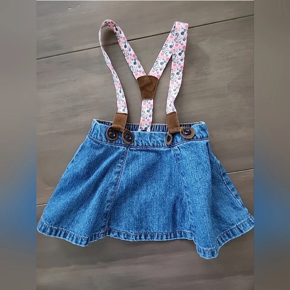 OSHKOSH B'GOSH Baby Girls 6 Months Floral Suspender Denim Skirt